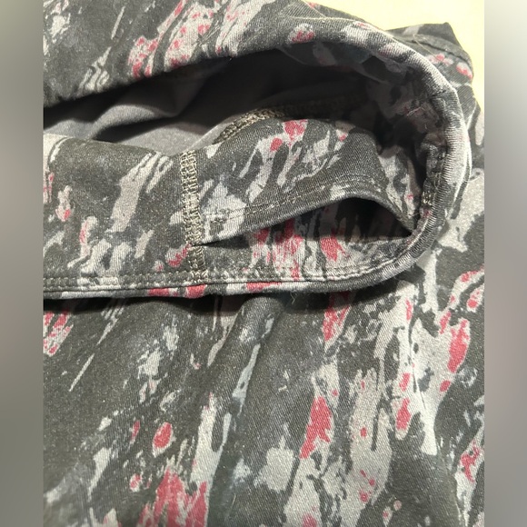 Marika Tek capri leggings women’s size large. - Picture 4 of 5